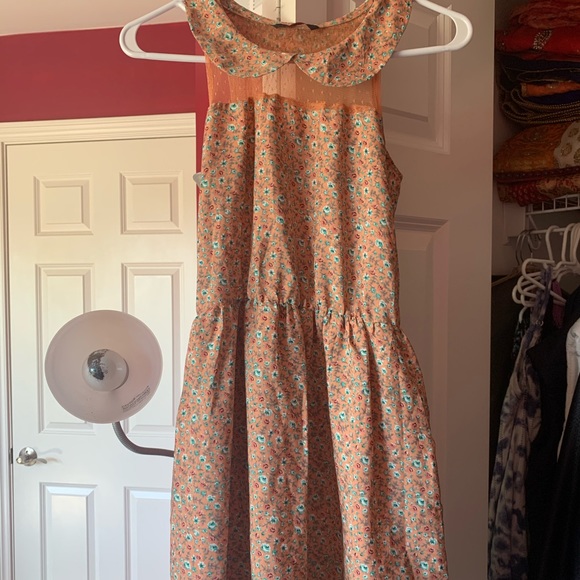 Mesh Collared Flowery Summer Dress - Picture 5 of 5
